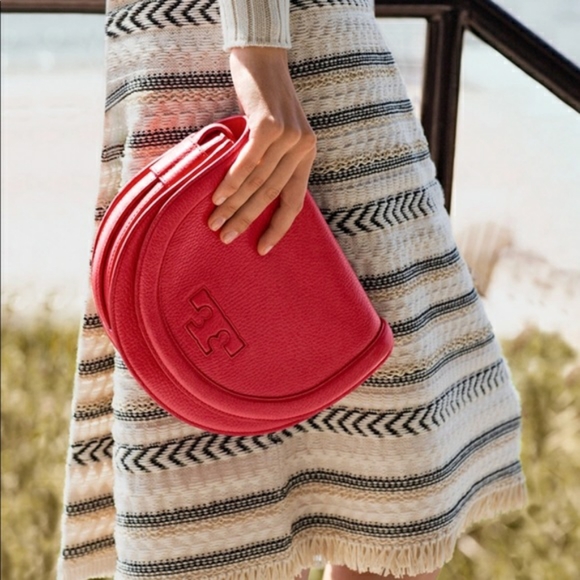 Tory Burch T-Serif Saddlebag Red Pebbled - Picture 9 of 10